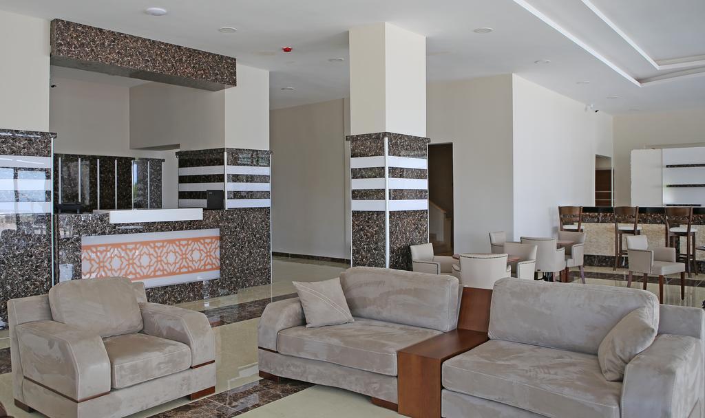 Comfort Ada Class Hotel Kuşadası Buitenkant foto
