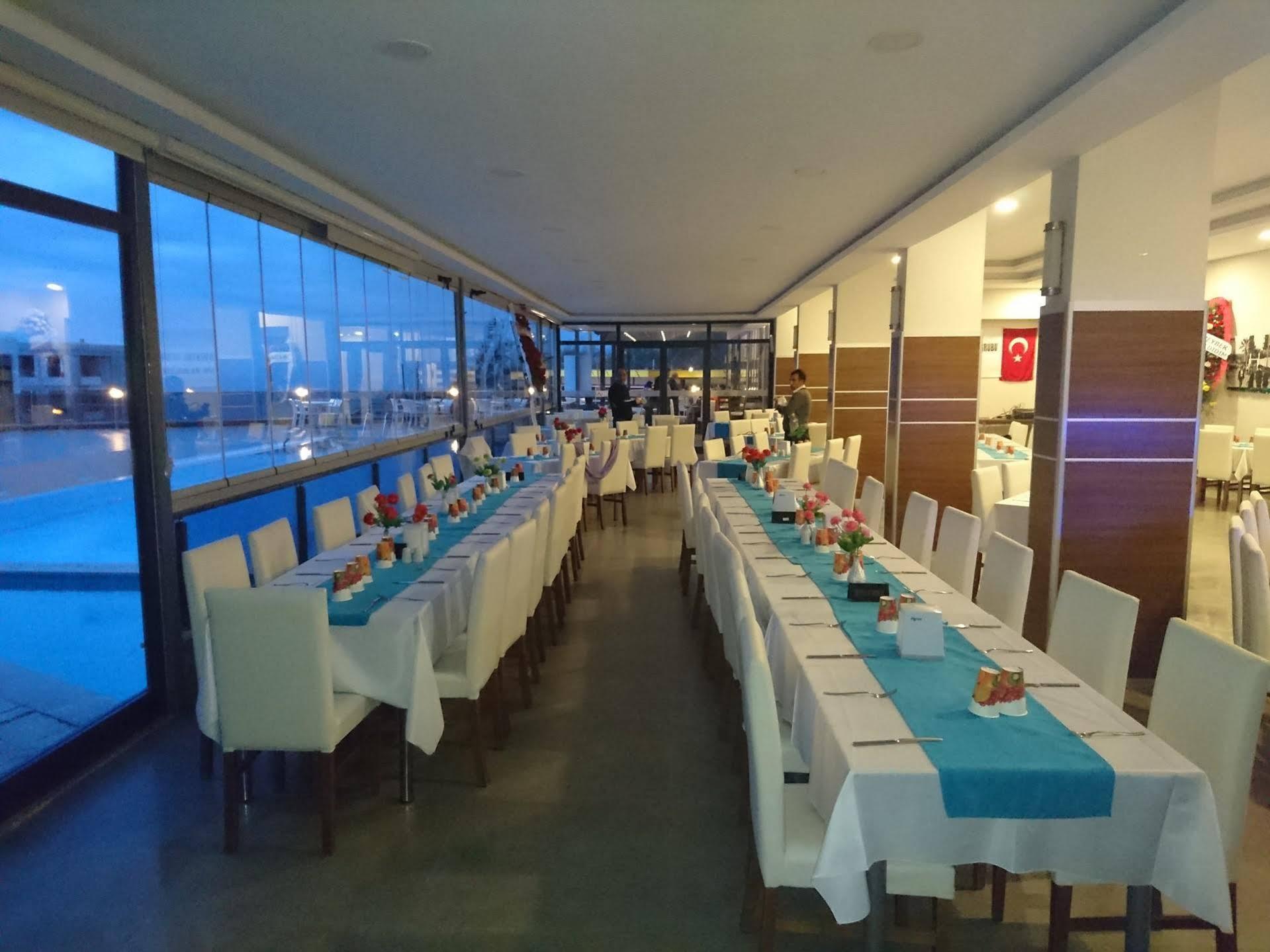 Comfort Ada Class Hotel Kuşadası Buitenkant foto